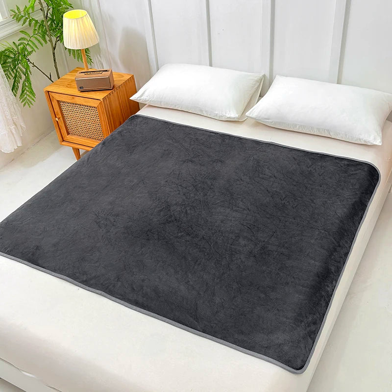 Flannel Waterproof Bed Mat – Breathable & Washable Urine Protection Pad