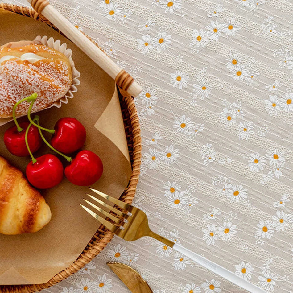 Korean Small Daisy Cotton Floral Tablecloth | Dining & Tea Table Cover