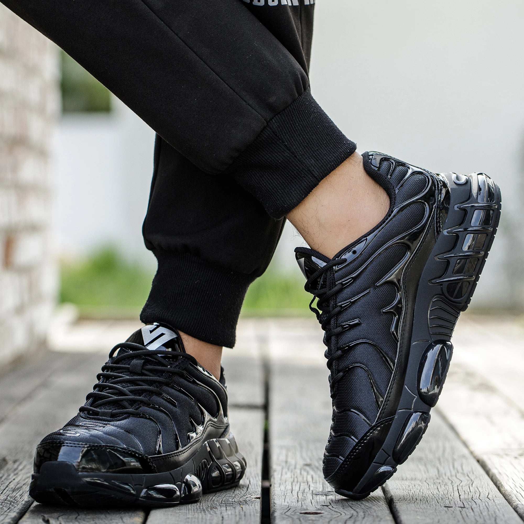 Vabena Elite Steel Toe Sneakers | Wear-Resistant Safety Shoes