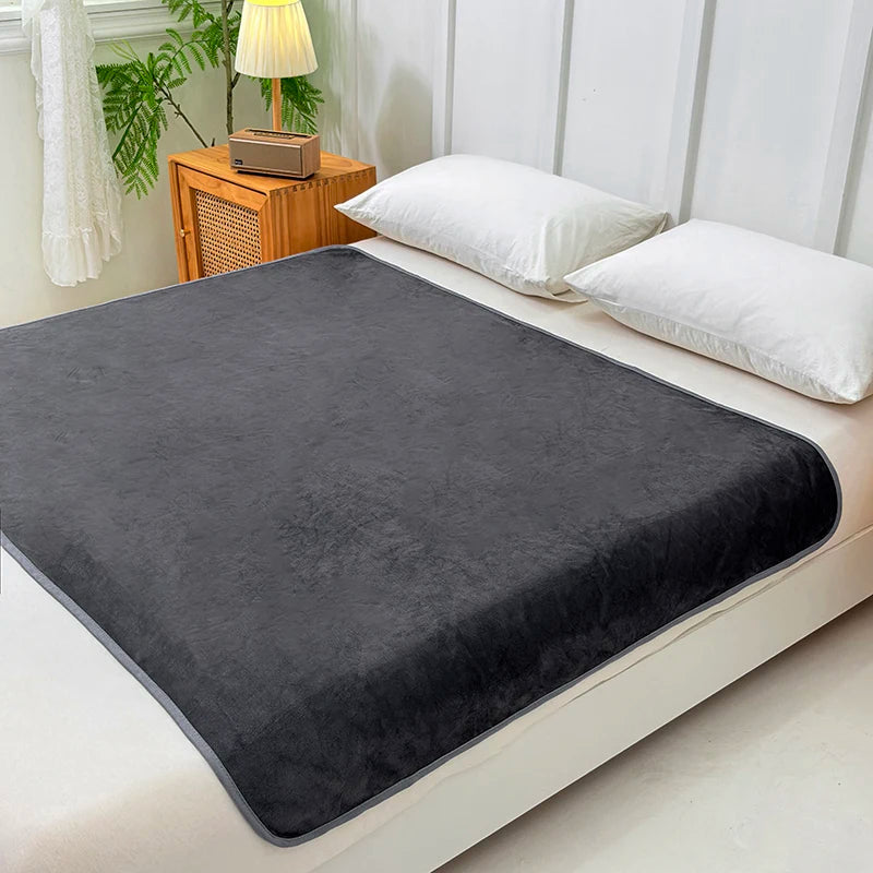 Flannel Waterproof Bed Mat – Breathable & Washable Urine Protection Pad