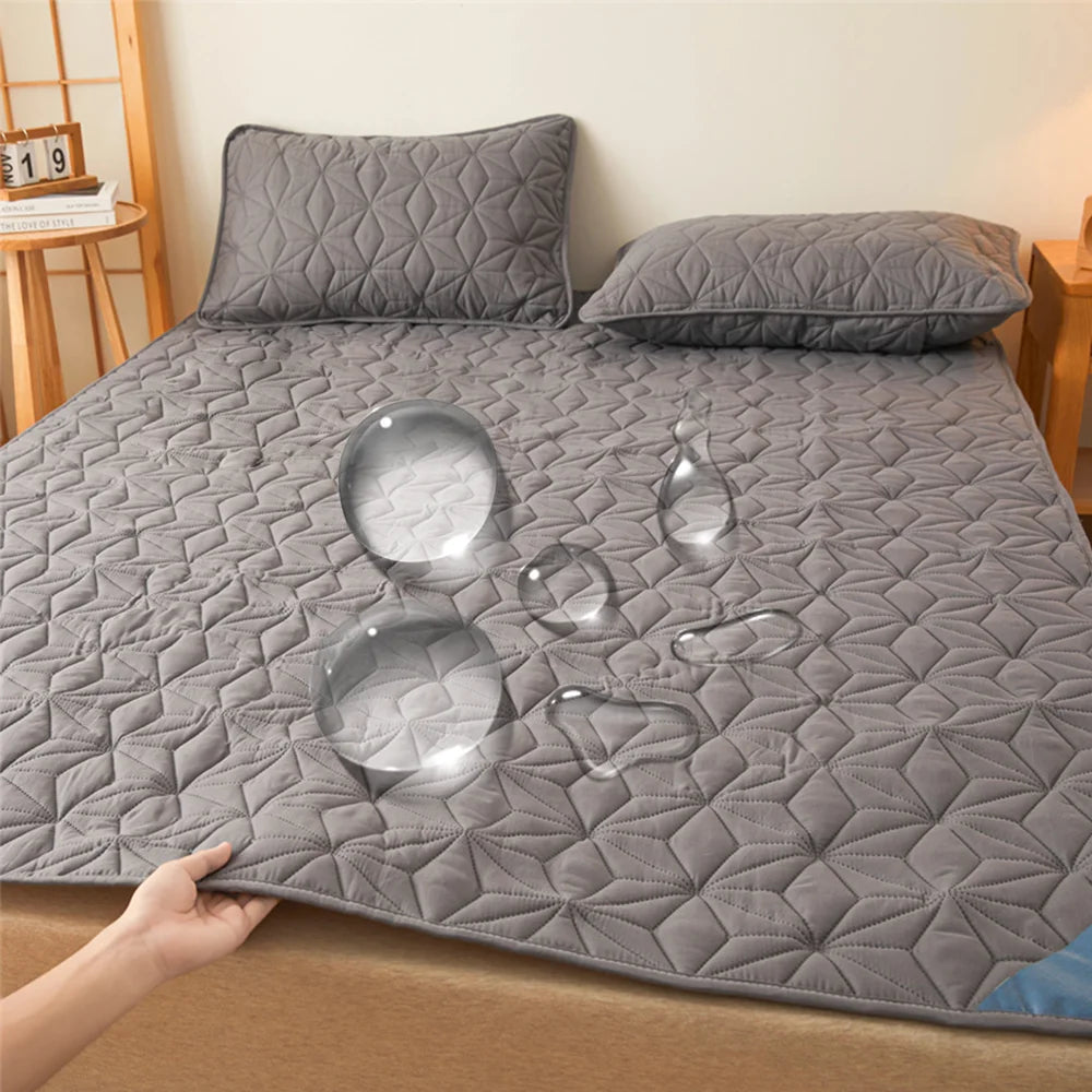 Waterproof Quilted Mattress Topper with Elastic Band - Bed Protector for Single/Double Beds (140/160)