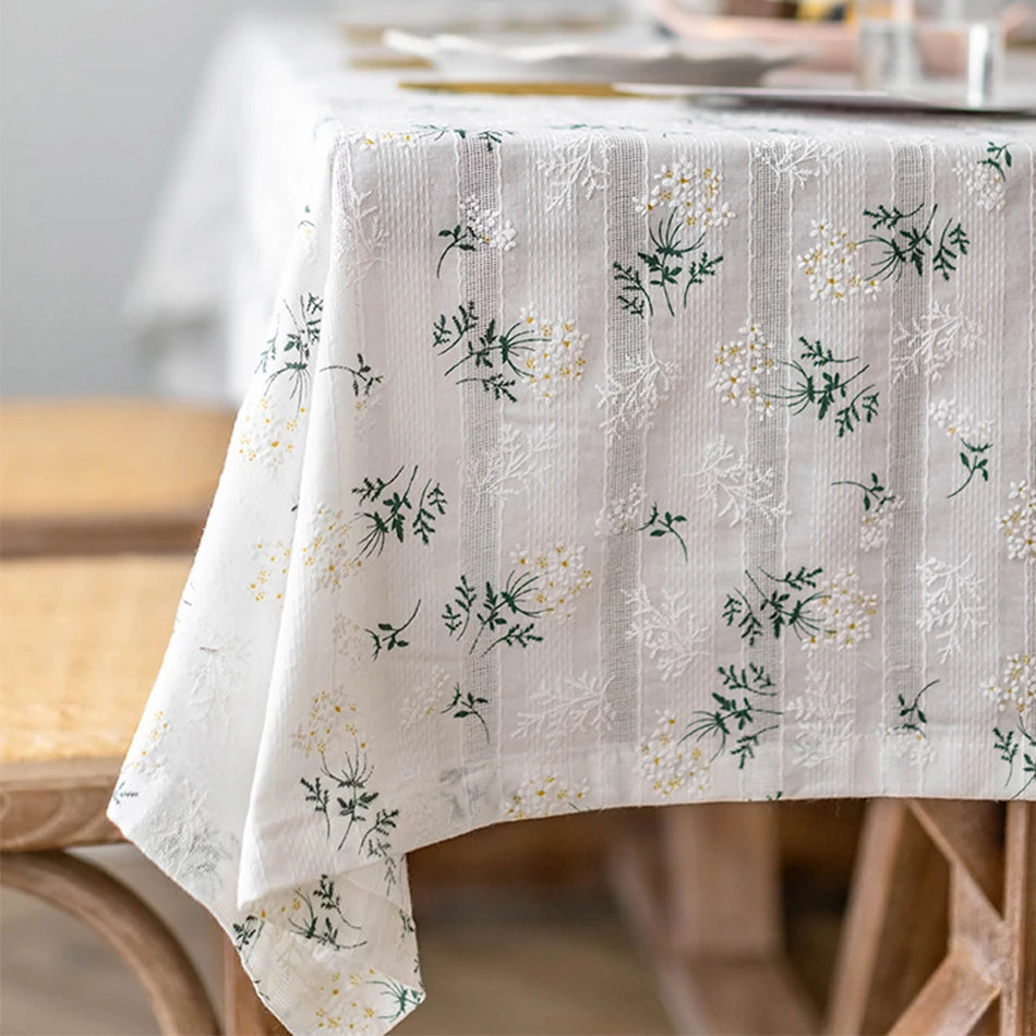 Korean Small Daisy Cotton Floral Tablecloth | Dining & Tea Table Cover