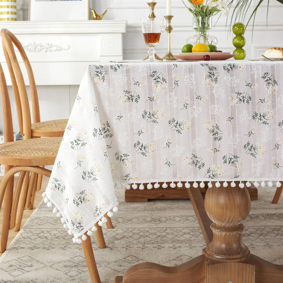 Korean Small Daisy Cotton Floral Tablecloth | Dining & Tea Table Cover