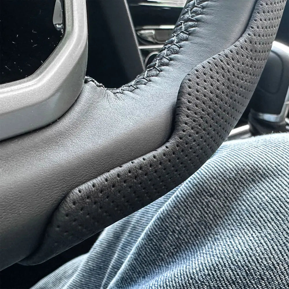 Universal Non-slip Leather Steering Wheel Cover 36-38cm