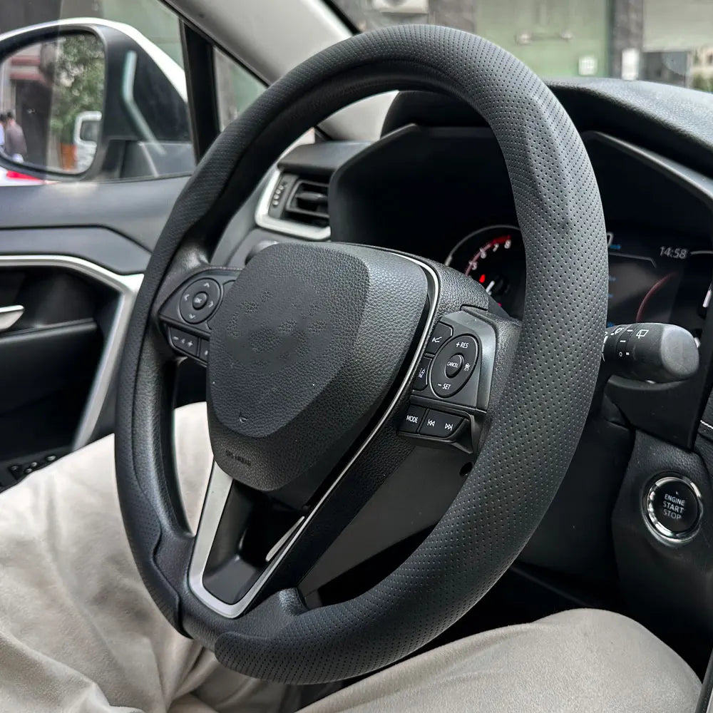 Universal Non-slip Leather Steering Wheel Cover 36-38cm