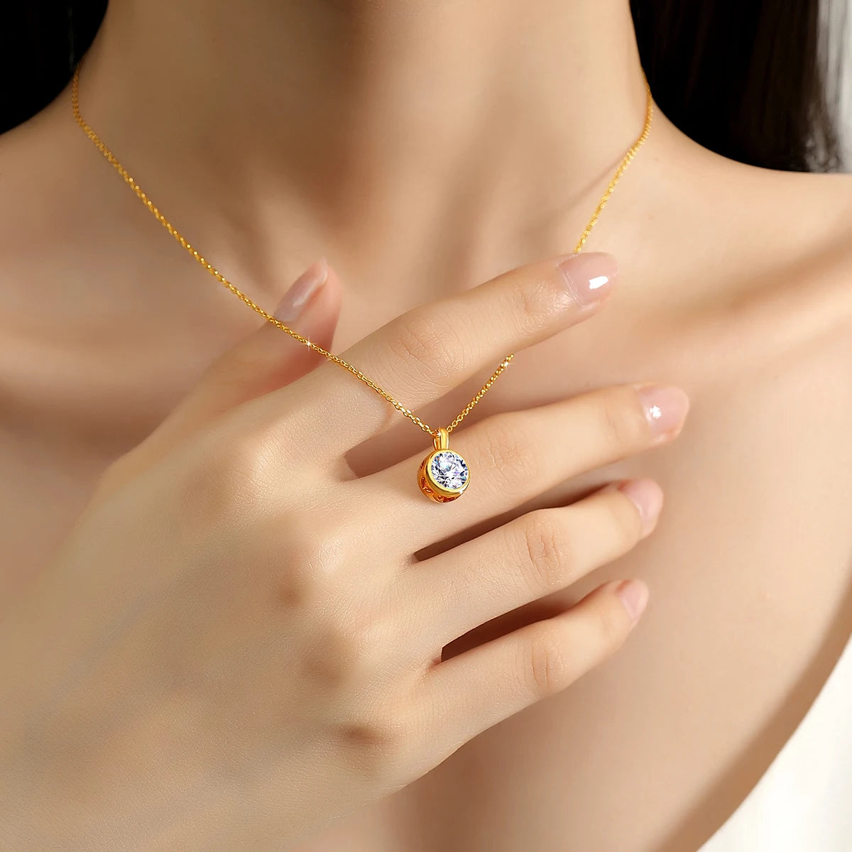 18K Gold Moissanite Necklace for Women - 1CT AU750