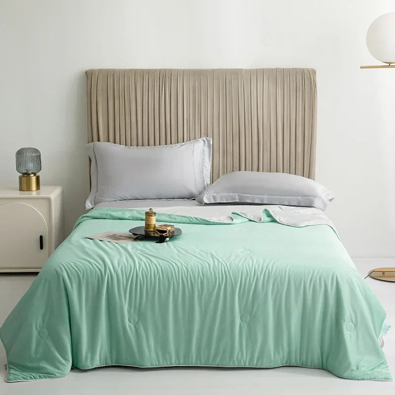 Ice Silk Cooling Comforter for Summer - Lightweight & Smooth Cold Quilt