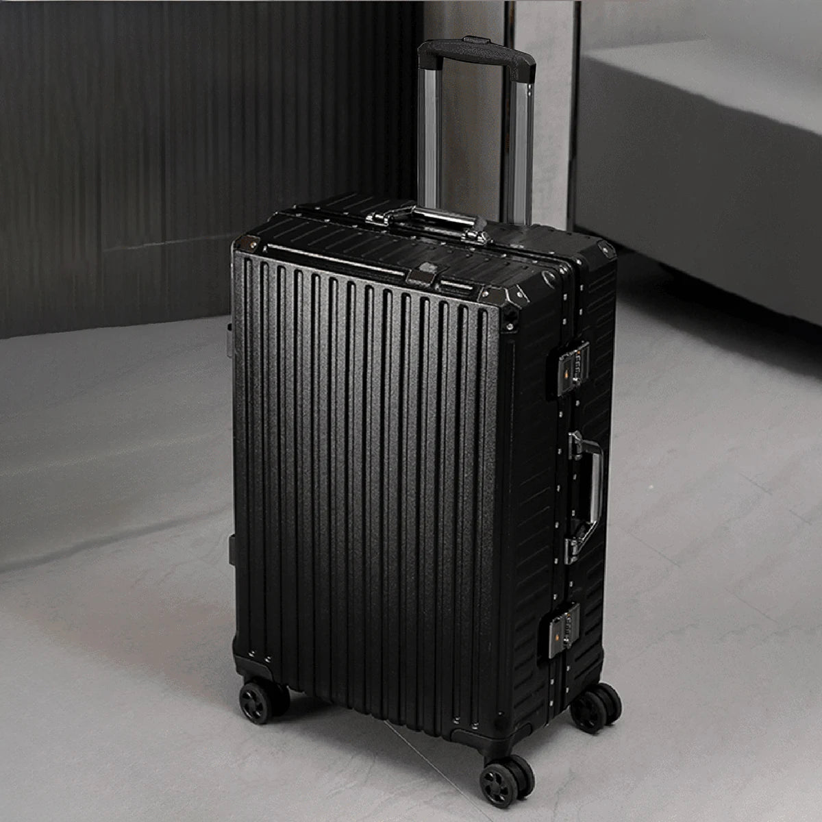 Aluminum Frame Luggage Set - USB & TSA Lock 20-28"