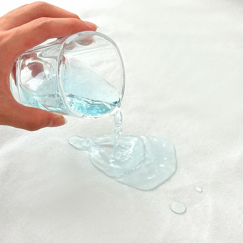 Flannel Waterproof Bed Mat – Breathable & Washable Urine Protection Pad