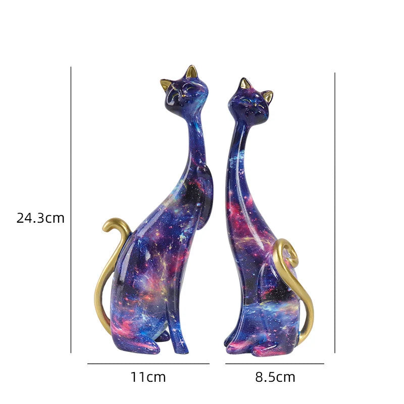 Nordic Graffiti Cat Sculpture - Abstract Resin Art Decor | Unique Home Decor