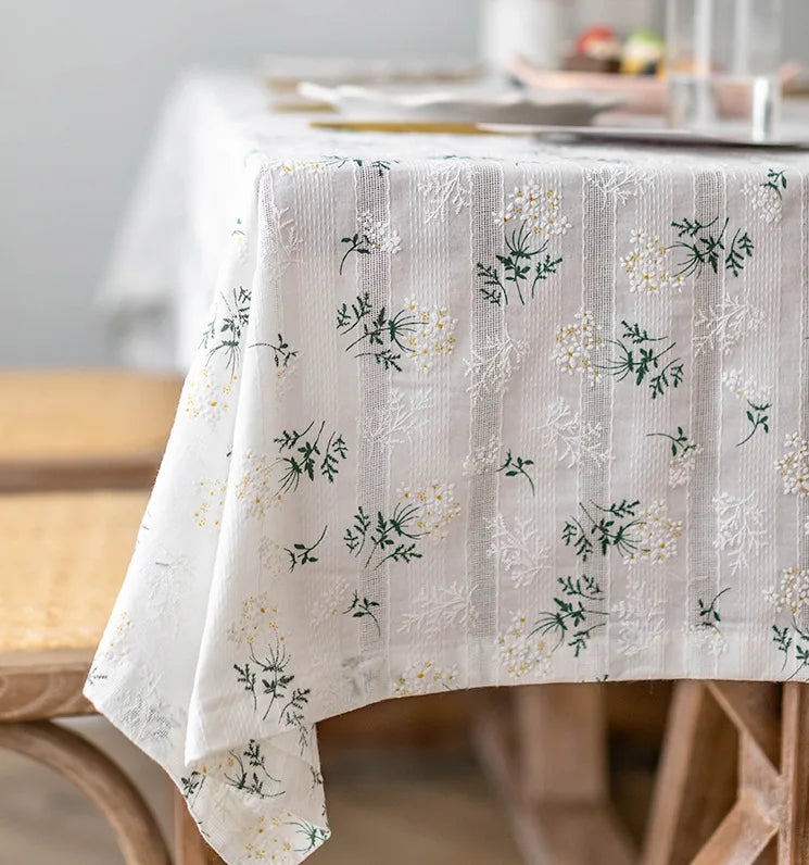 Korean Small Daisy Cotton Floral Tablecloth | Dining & Tea Table Cover
