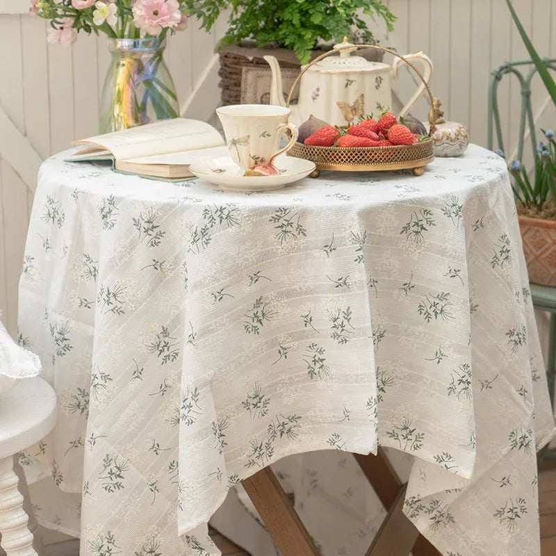 Korean Small Daisy Cotton Floral Tablecloth | Dining & Tea Table Cover