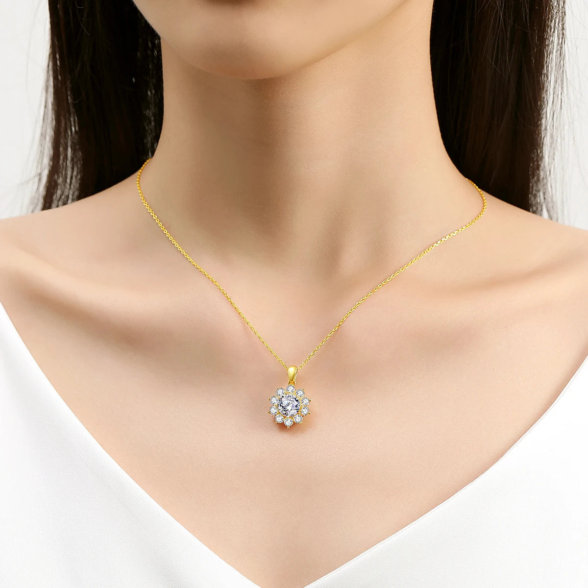 18K Gold Moissanite Bauhinia Necklace - 2ct VVS1 Floral Pendant