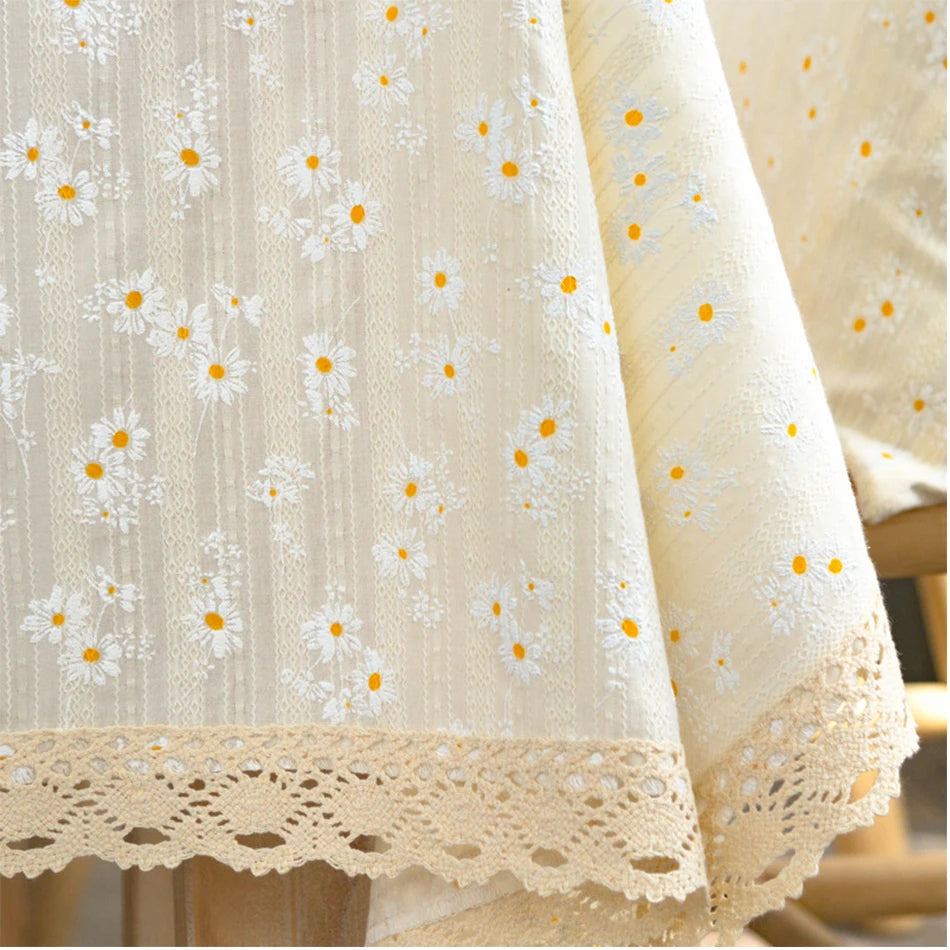 Korean Small Daisy Cotton Floral Tablecloth | Dining & Tea Table Cover
