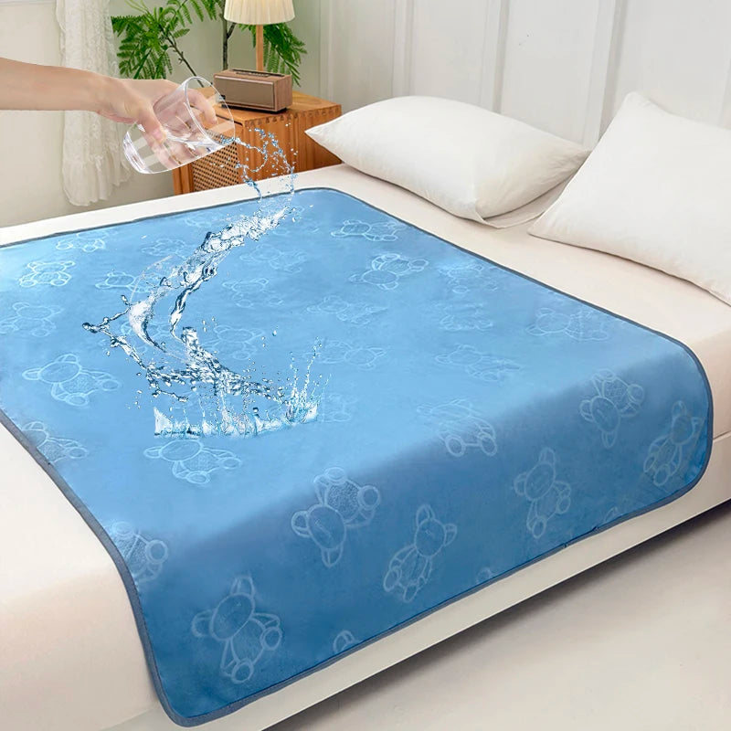 Flannel Waterproof Bed Mat – Breathable & Washable Urine Protection Pad