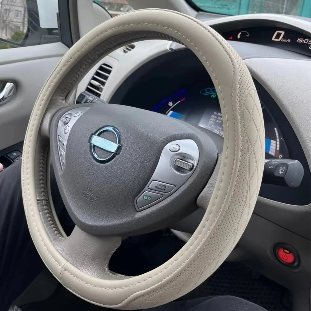 Embossed PU Leather Patchwork Steering Wheel Cover - Non-Slip & Breathable (15 inch/38cm)