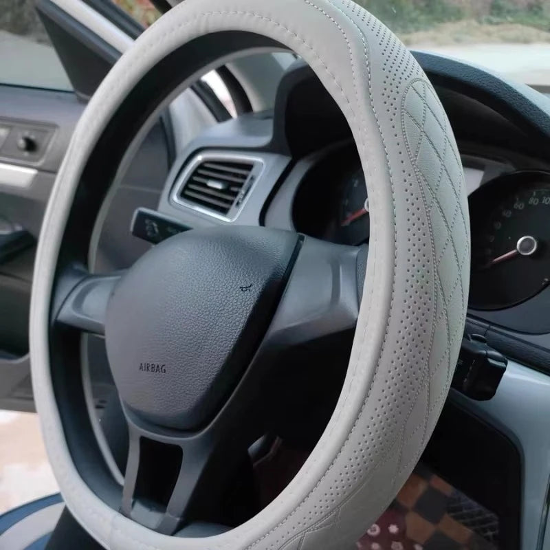Embossed PU Leather Patchwork Steering Wheel Cover - Non-Slip & Breathable (15 inch/38cm)